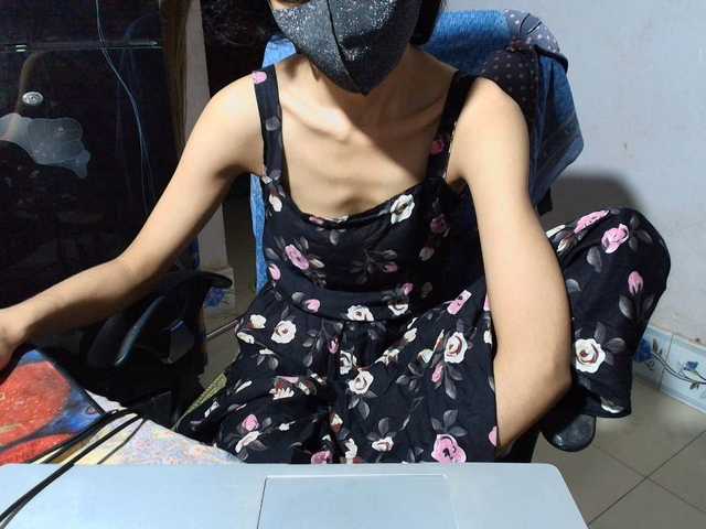 yeasty1men — live female cam