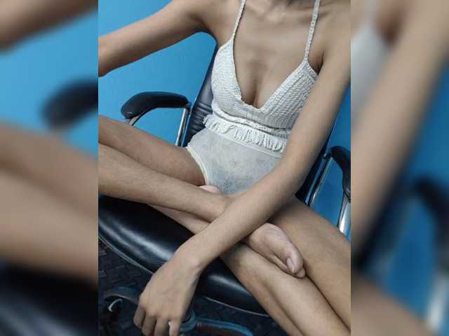 Yeasty1men live cam on BongaCams