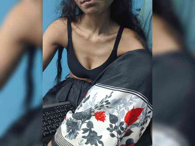 Sreya_Rupa webcam
