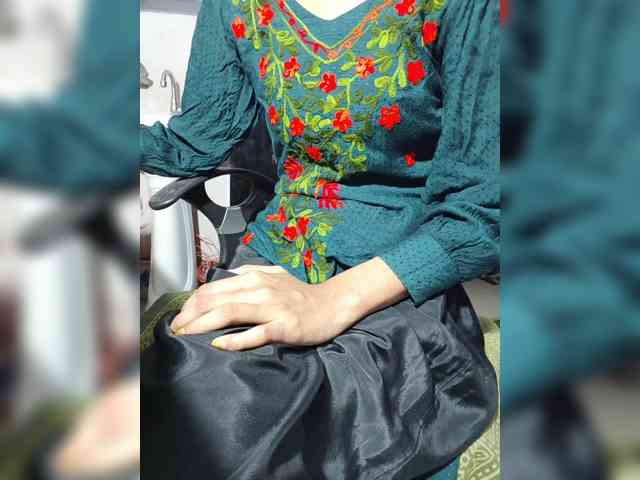 Sreya_Rupa webcam