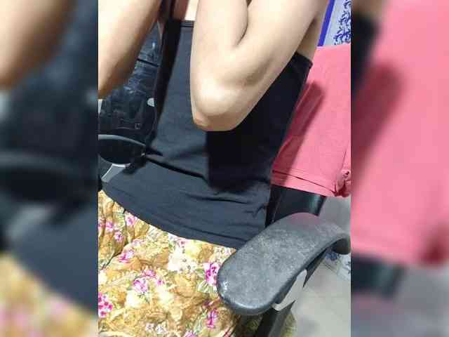 Sreya_Rupa webcam