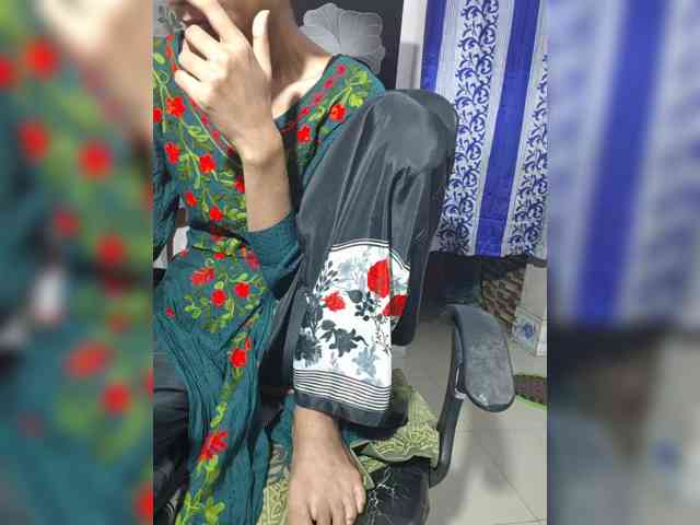 Sreya_Rupa webcam