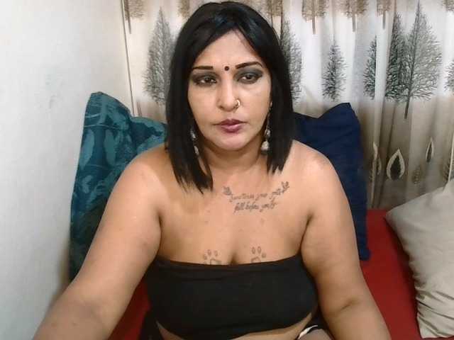 SassyIndian live cam on BongaCams
