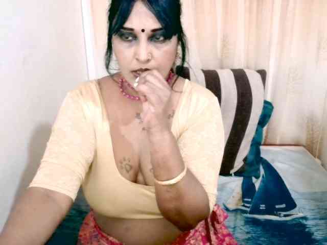 SassyIndian webcam
