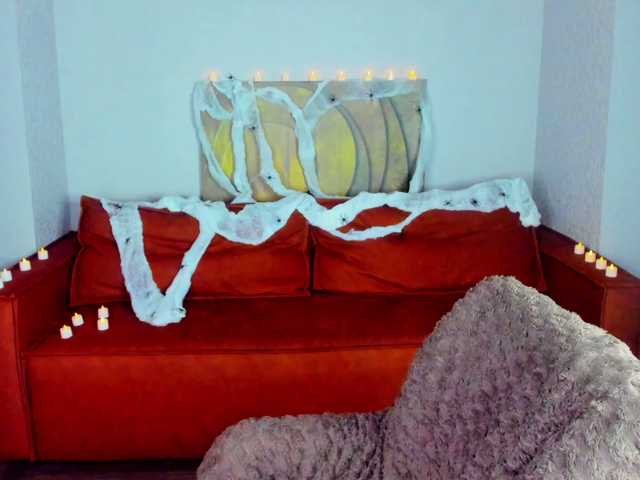 Kity-Mooree live cam on BongaCams