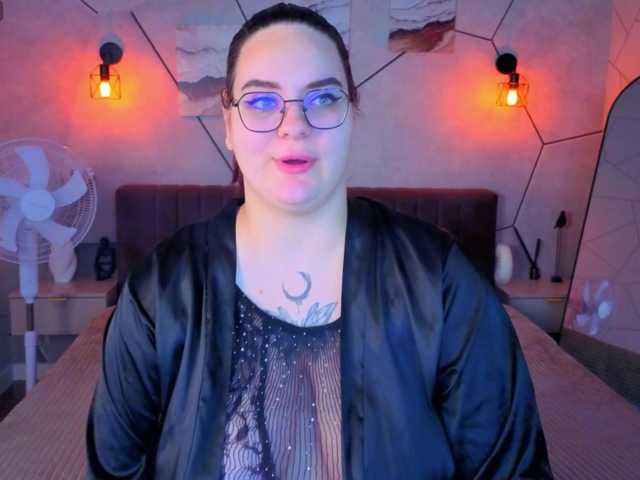 Kity-Mooree live cam preview