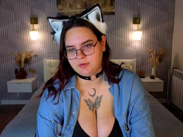 Kity-Mooree live cam preview