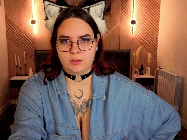 Kity-Mooree live cam preview