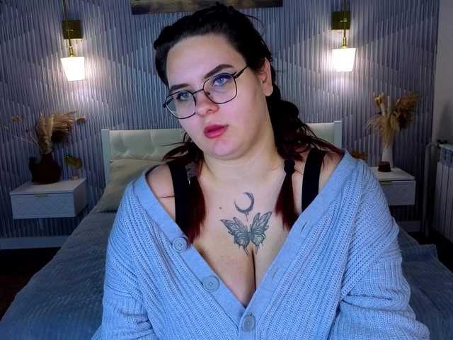 Kity-Mooree live cam preview