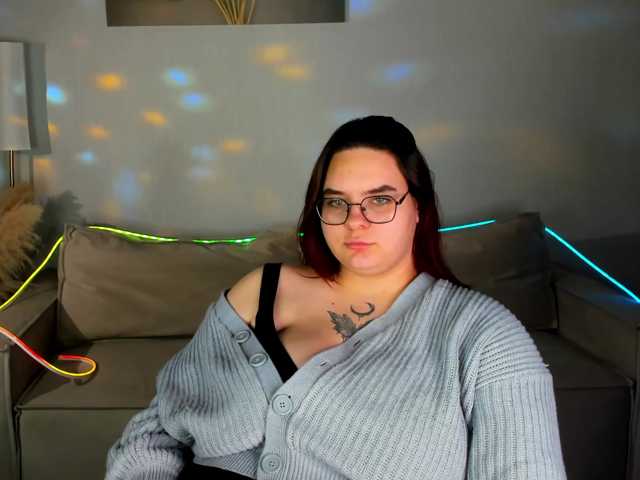 Kity-Mooree live cam
