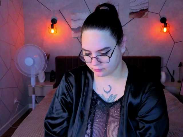 Kity-Mooree live cam preview