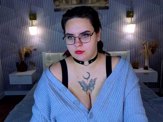 Kity-Mooree live cam preview