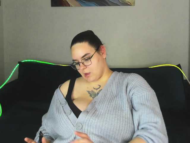 Kity-Mooree live cam