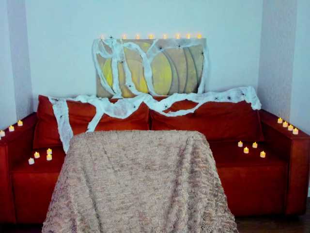 Kity-Mooree live cam on BongaCams