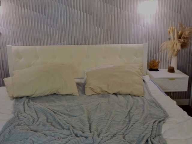 Kity-Mooree live cam on BongaCams