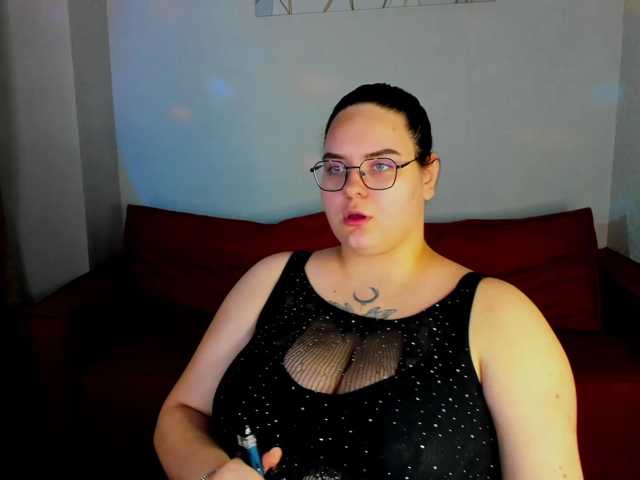 Kity-Mooree live cam preview