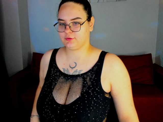 Kity-Mooree, en vivo ahora en BongaCams
