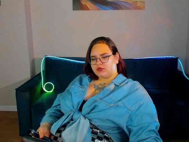 Kity-Mooree Live Webcam on BongaCams