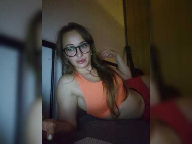 KKiraa87 live cam on BongaCams