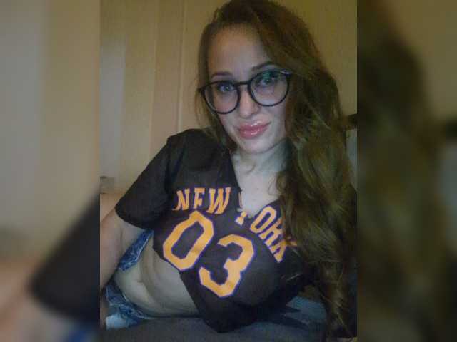 KKiraa87 live cam on BongaCams