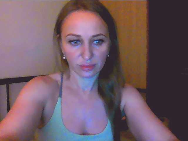 KKiraa87 live cam on BongaCams