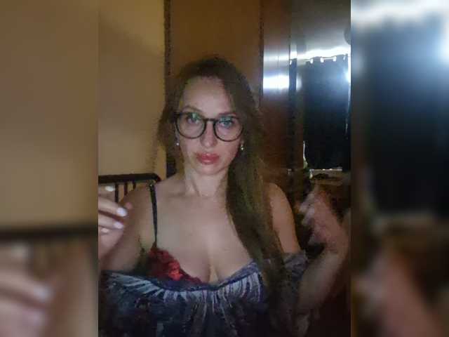KKiraa87 live cam on BongaCams