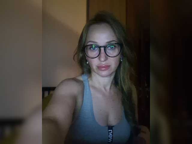 KKiraa87 live cam on BongaCams