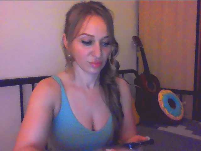 KKiraa87 live cam on BongaCams
