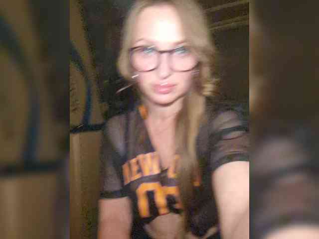 Modella: KKiraa87
