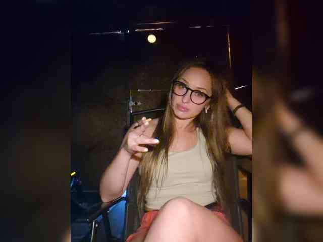 KKiraa87 webcam