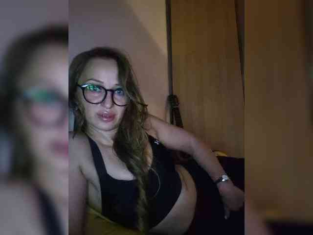 Modella: KKiraa87