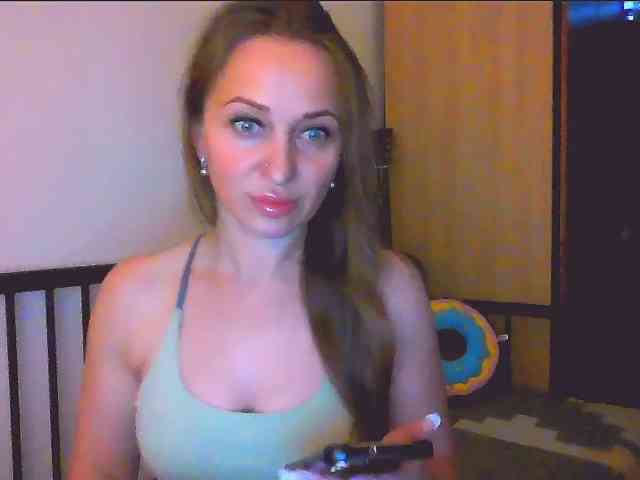 Modella: KKiraa87