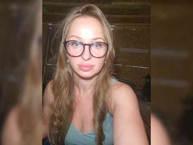 Modella: KKiraa87