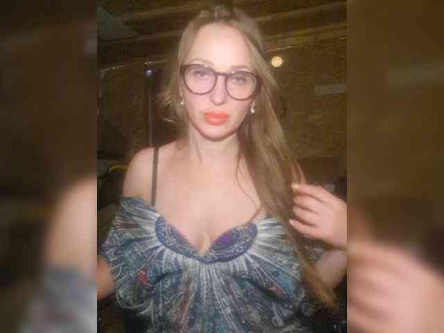 KKiraa87 webcam