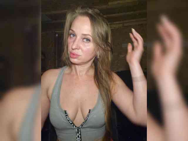 KKiraa87 webcam