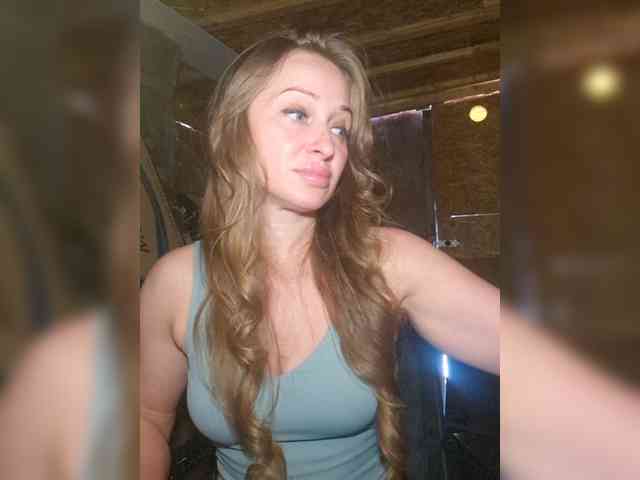 Modella: KKiraa87