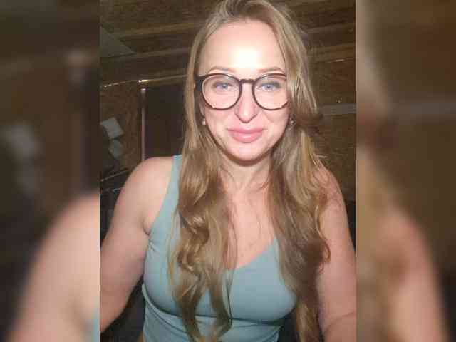 Modella: KKiraa87