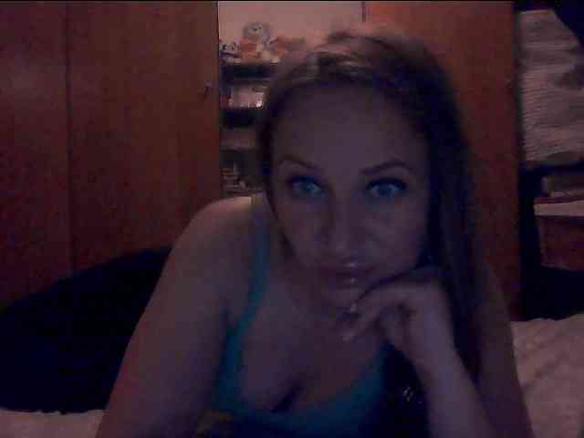 KKiraa87 webcam
