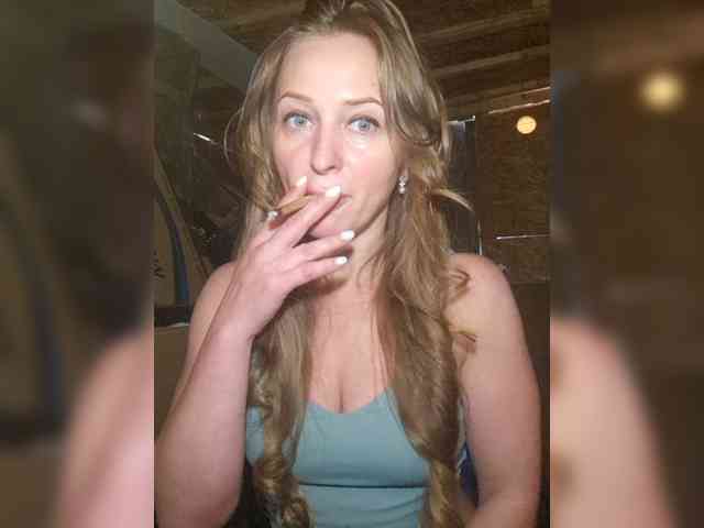 Modella: KKiraa87