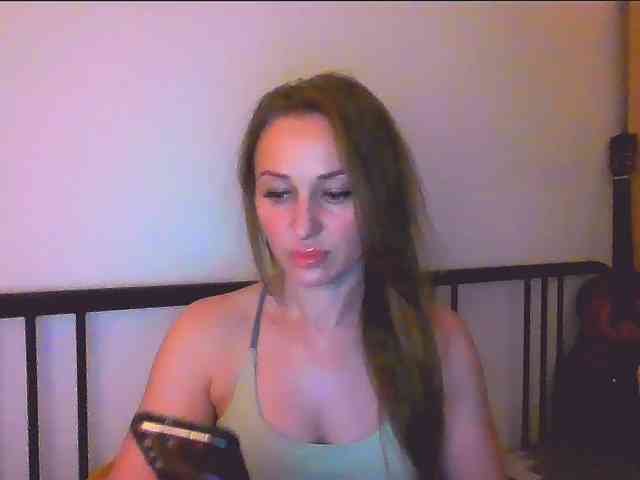 KKiraa87 webcam