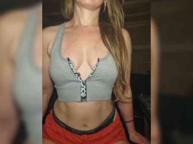 Modella: KKiraa87