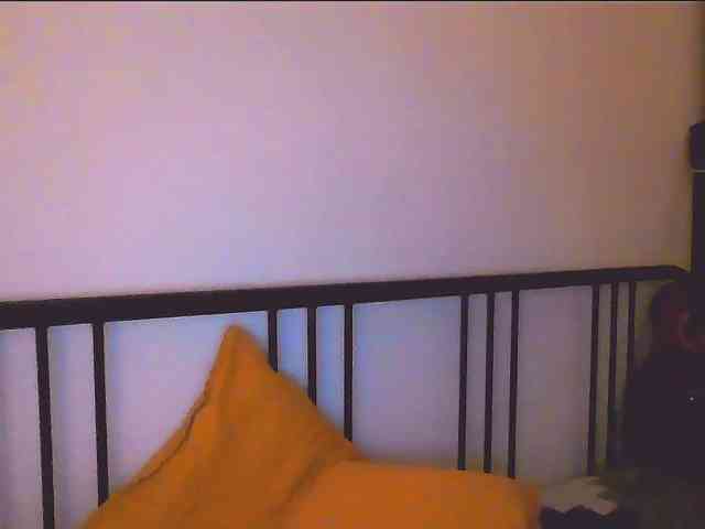 KKiraa87 webcam