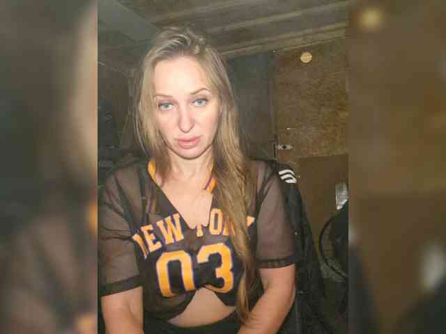 Modella: KKiraa87