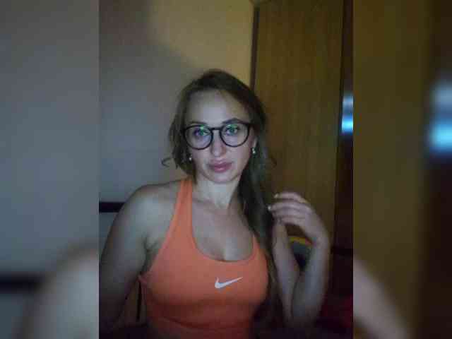 KKiraa87 webcam