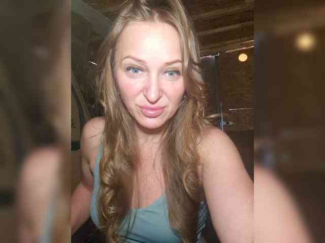 Modella: KKiraa87