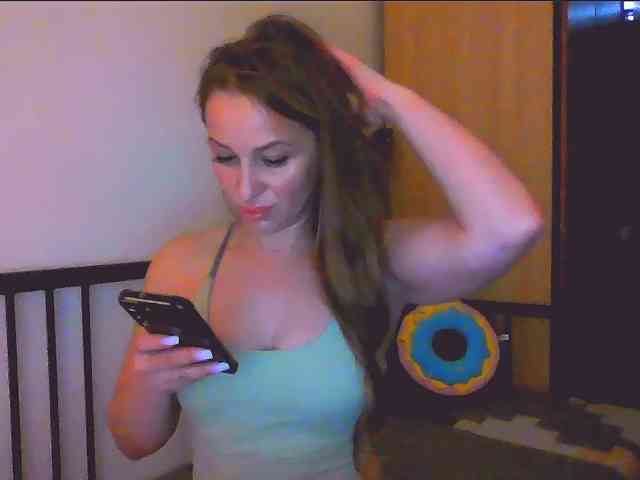 KKiraa87 webcam
