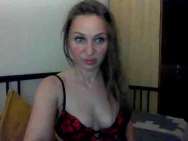 KKiraa87 webcam