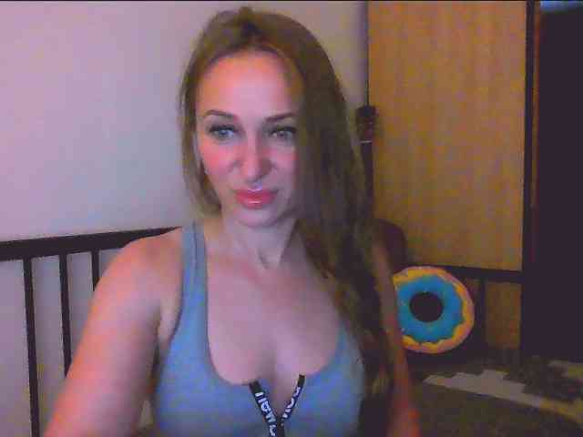 KKiraa87 webcam