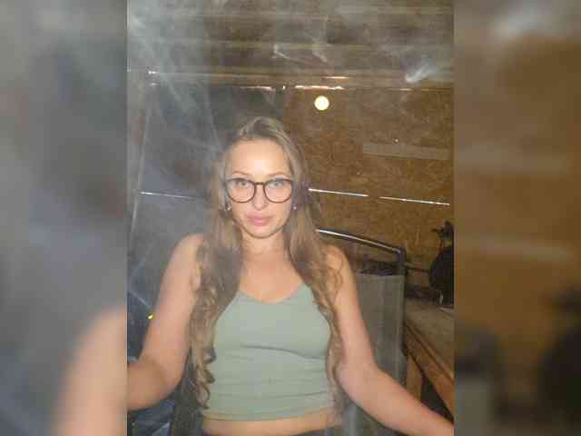 Modella: KKiraa87