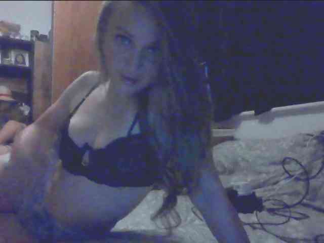 KKiraa87 webcam